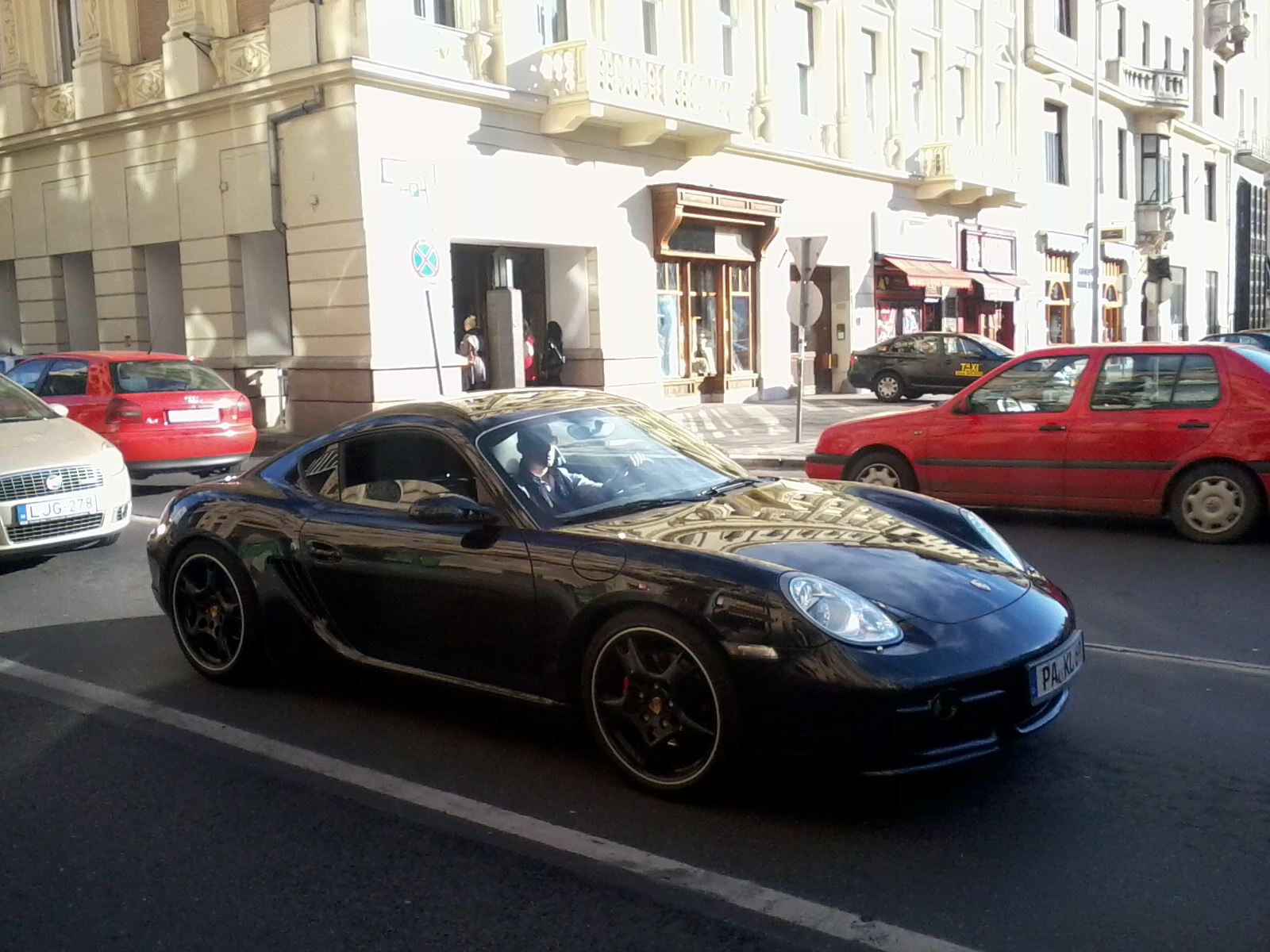 Porsche Cayman S (2)