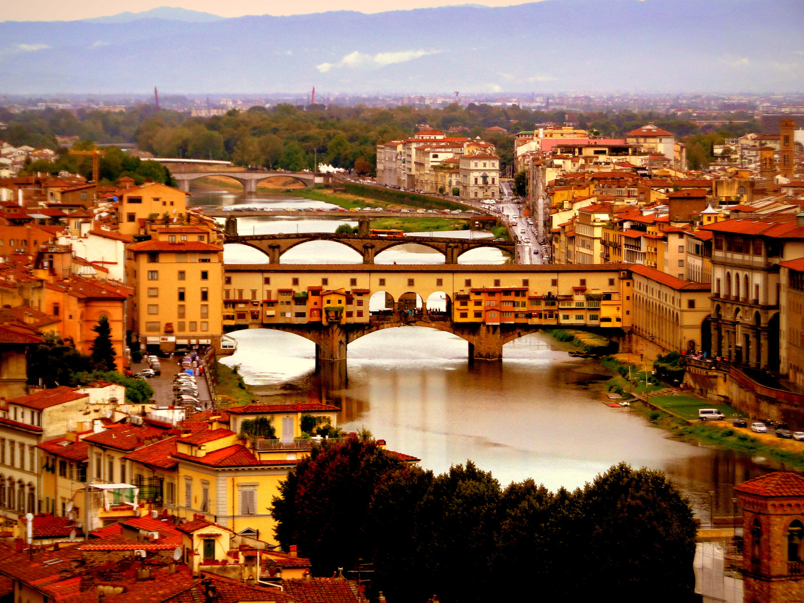 Firenze, Hidak az Arnón