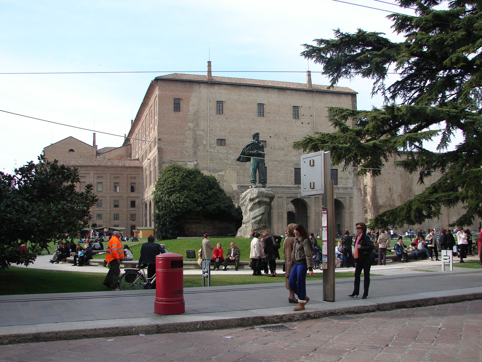 Piazza della Pace, Parma