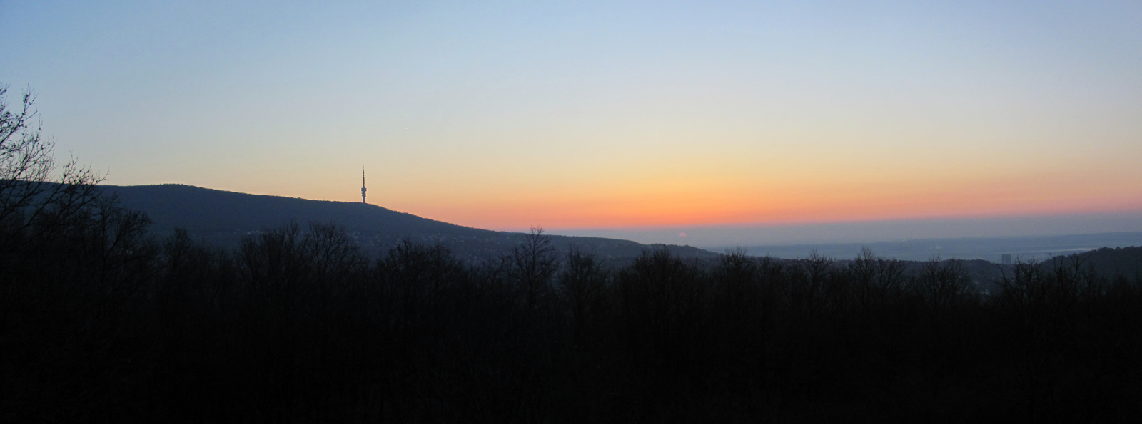 2012.03.10.Napfelkelte Éger tetőn