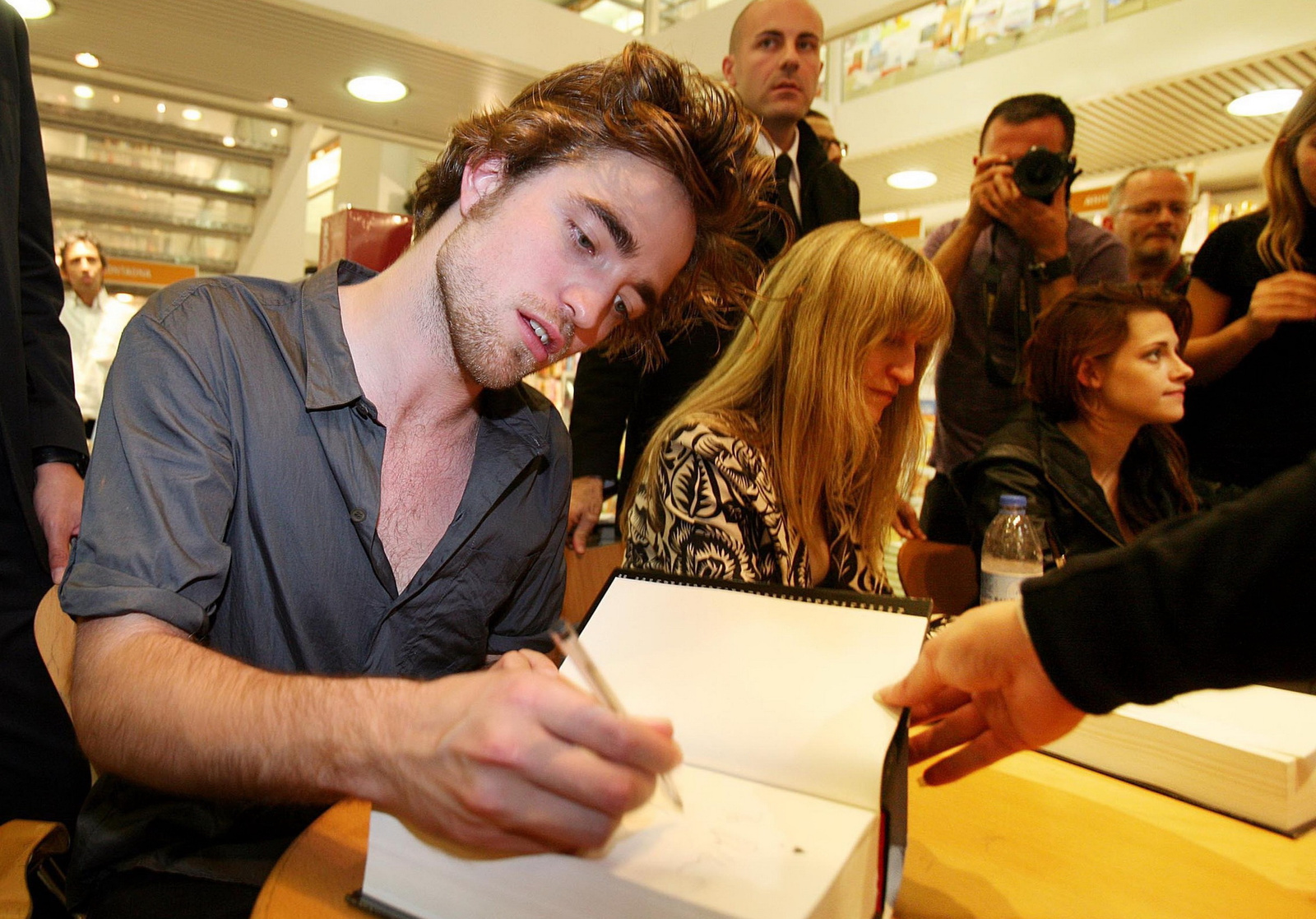 Breaking Dawn Bookstore (05)