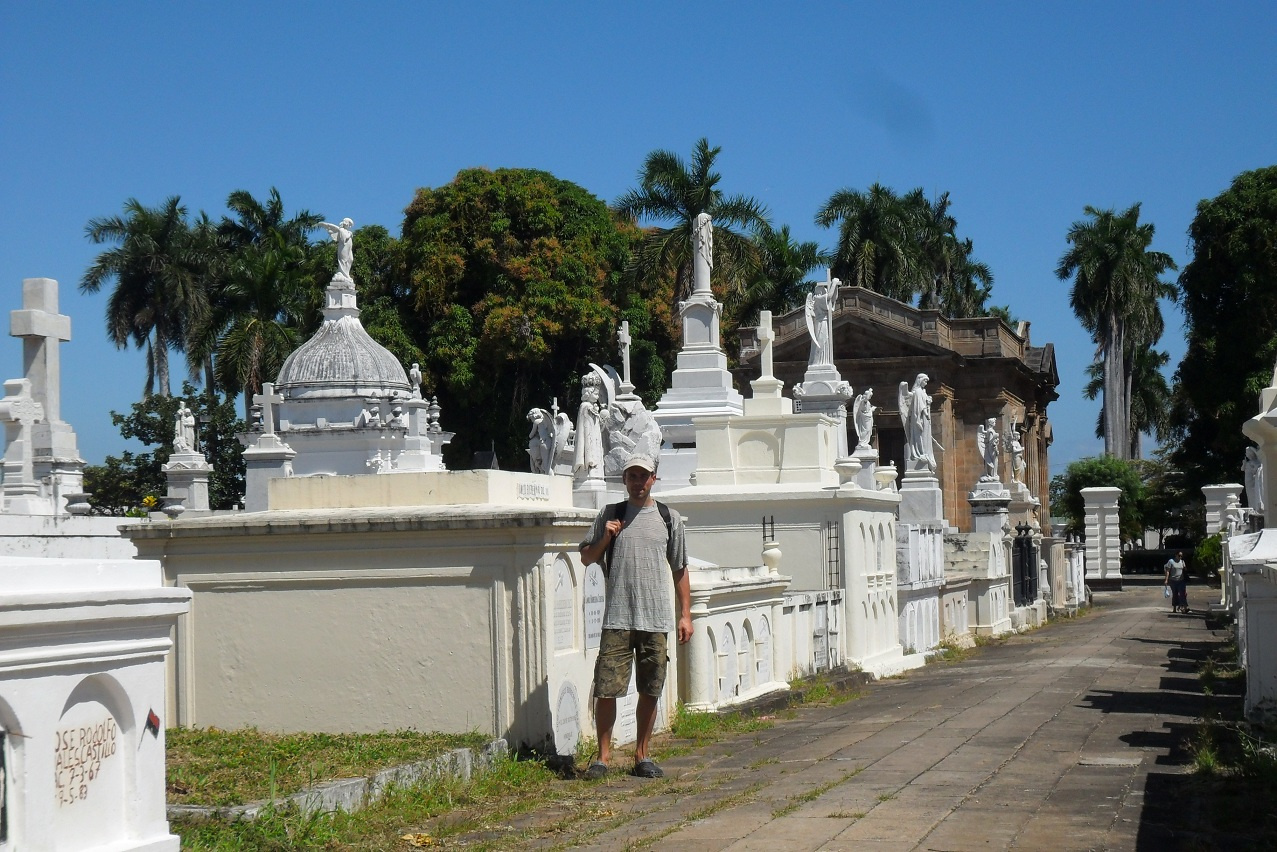 temető - cemetery