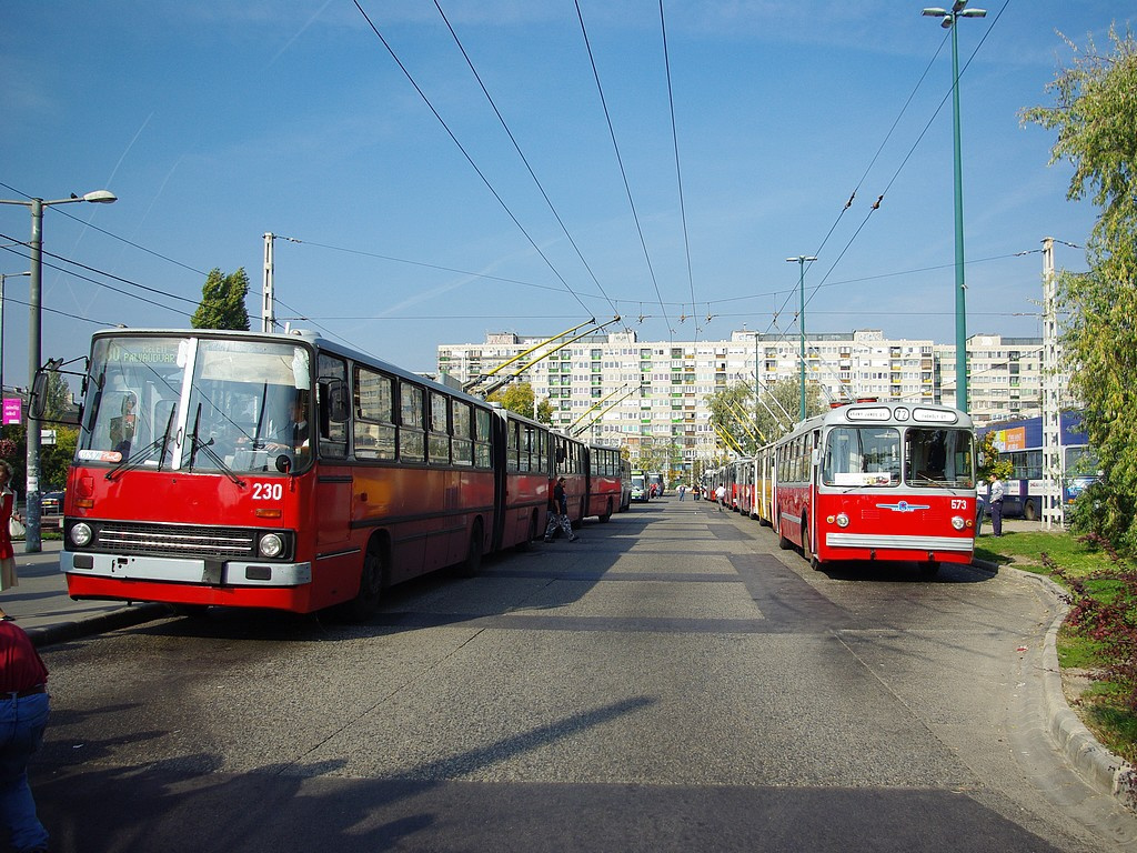 ZIU5 az Örs vezér téren 11 2008.10.12