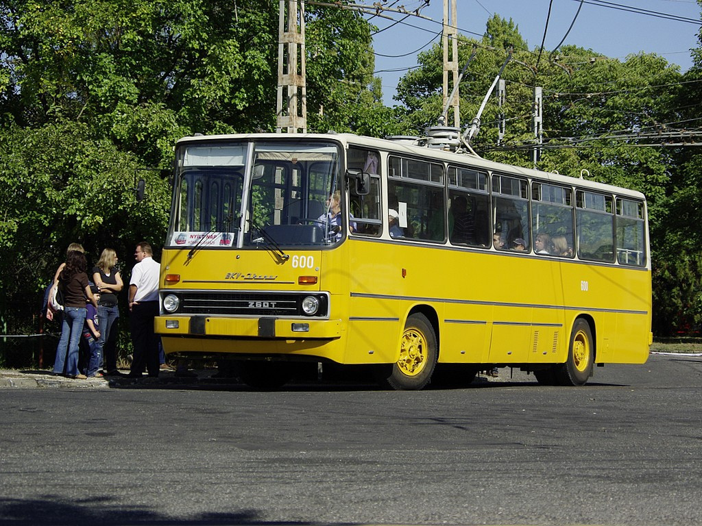 Ikarus 260T a Troligarázsban 15 2009.09.26