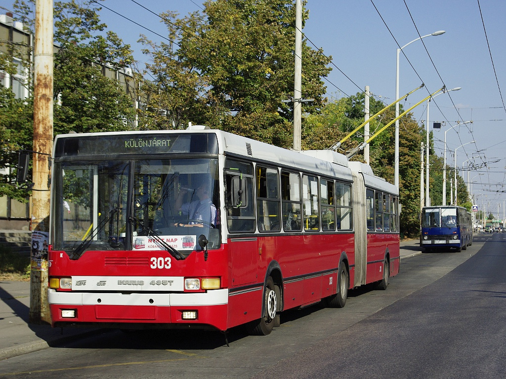 Ikarus 435T a Stadionoknál 12 2011.09.24