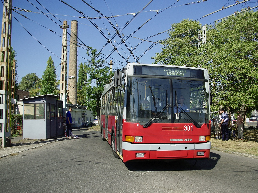 Ikarus 435T a Troligarázsban 15 2011.09.24