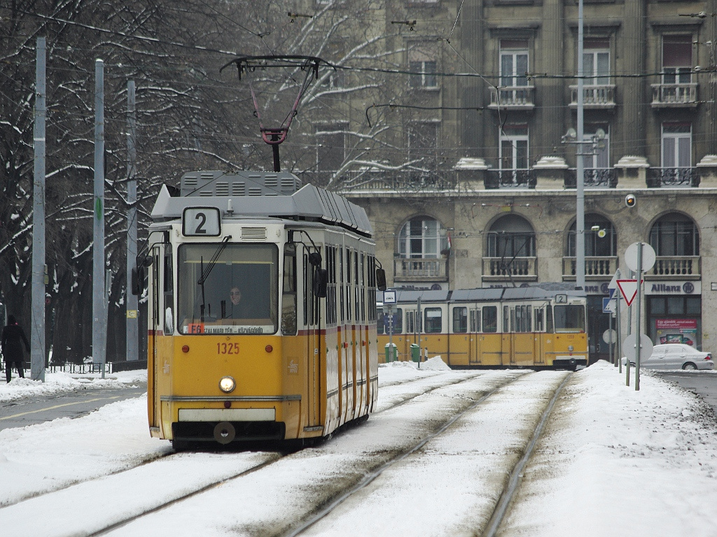 KCSV-7 a Kossuth térnél 07 2012.02.05