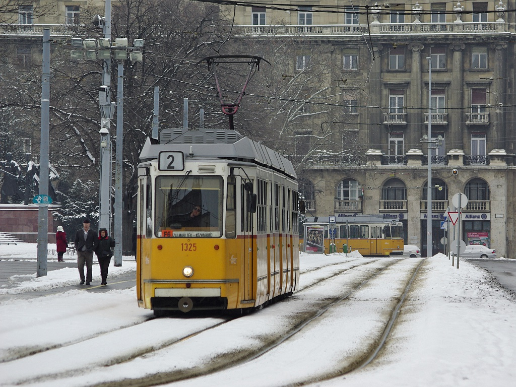 KCSV-7 a Kossuth térnél 08 2012.02.05