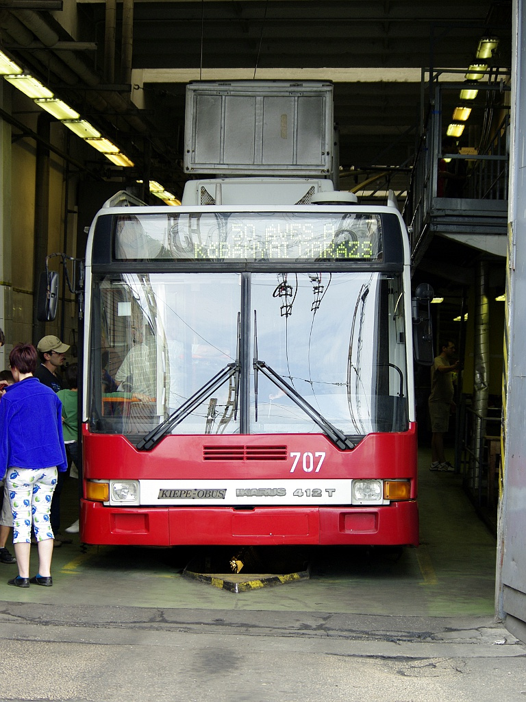 Ikarus 412T a Troligarázsban 2 2012.09.29