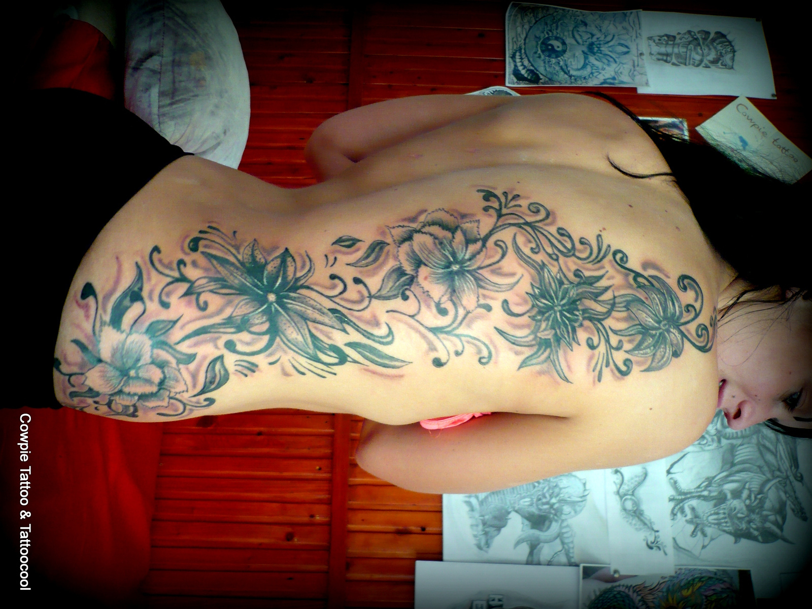 flower tattoo liliom