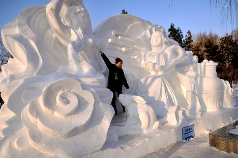 snow sculpture 48sfw