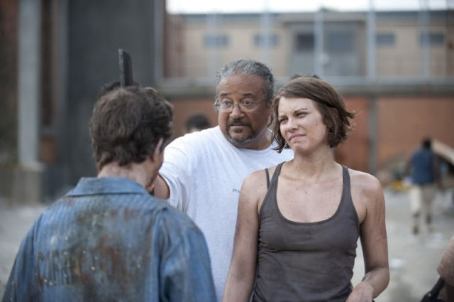 a look behindthescenes of the walking dead 640 07