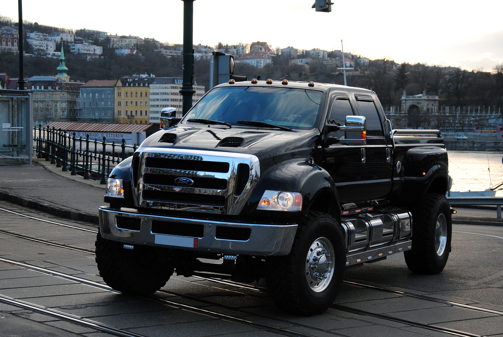 Ford F650