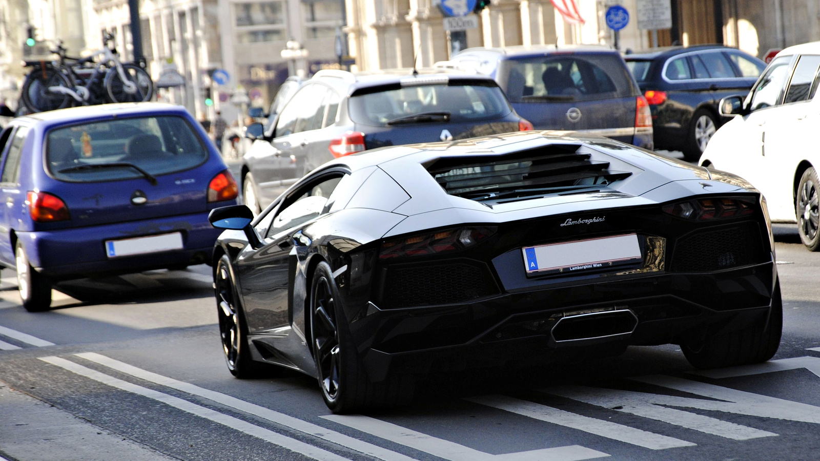 Lamborghini Aventador