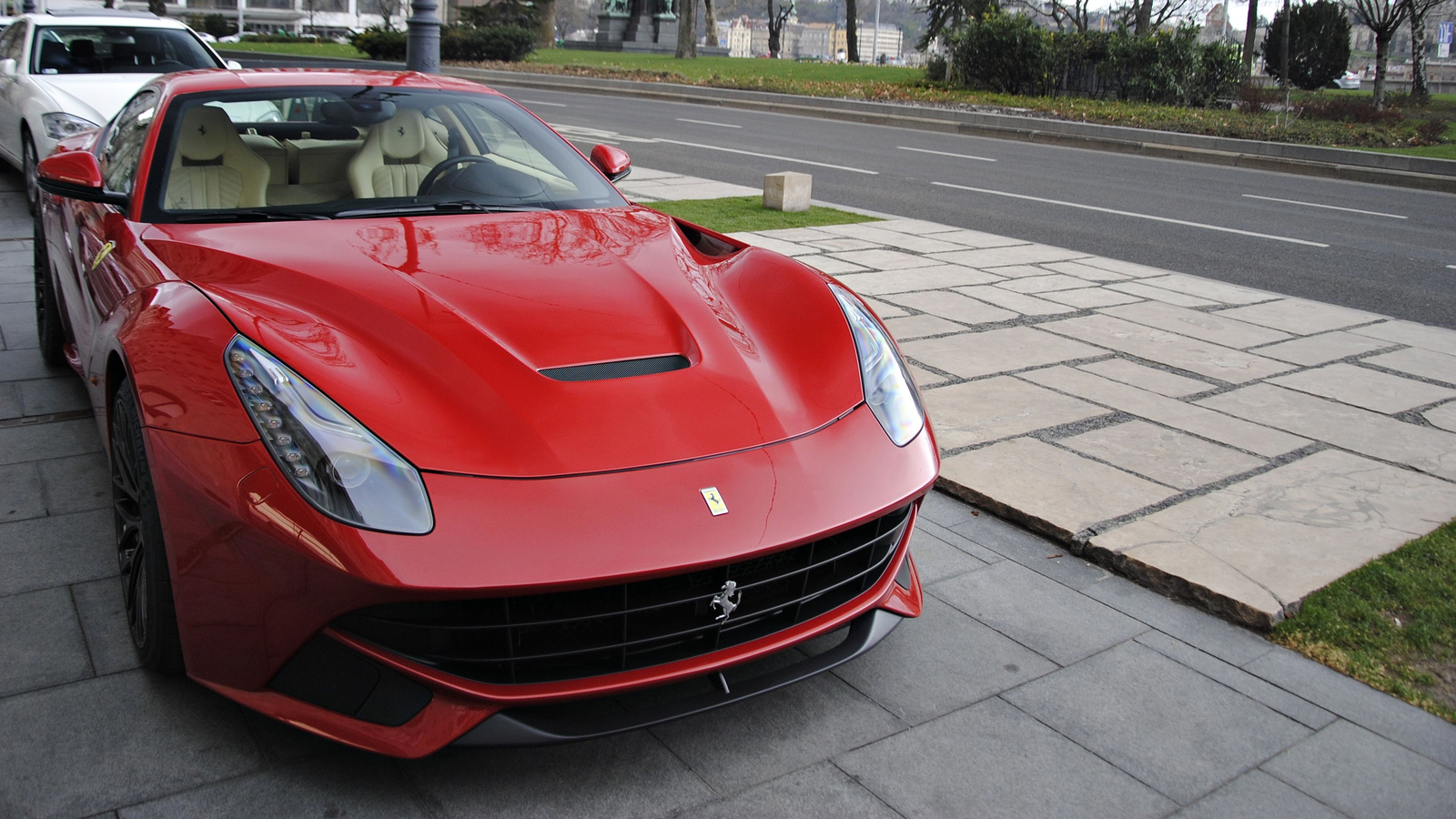 Ferrari F12berlinetta