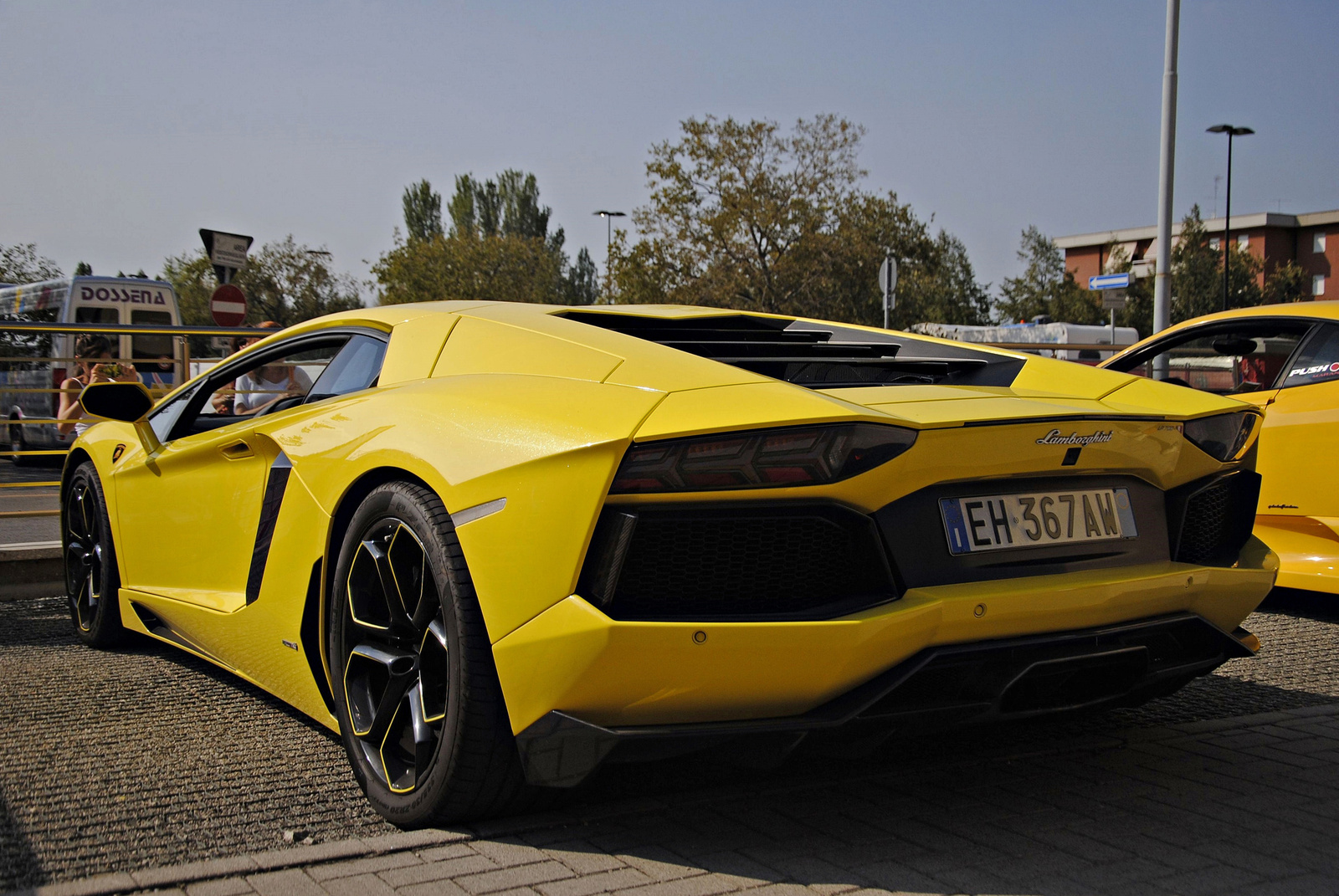 Lamborghini Aventador LP700-4