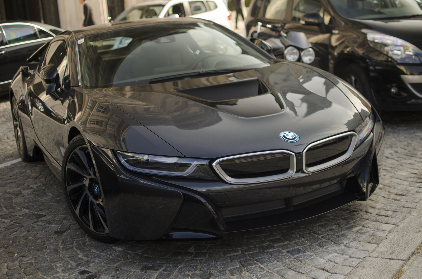 BMW I8