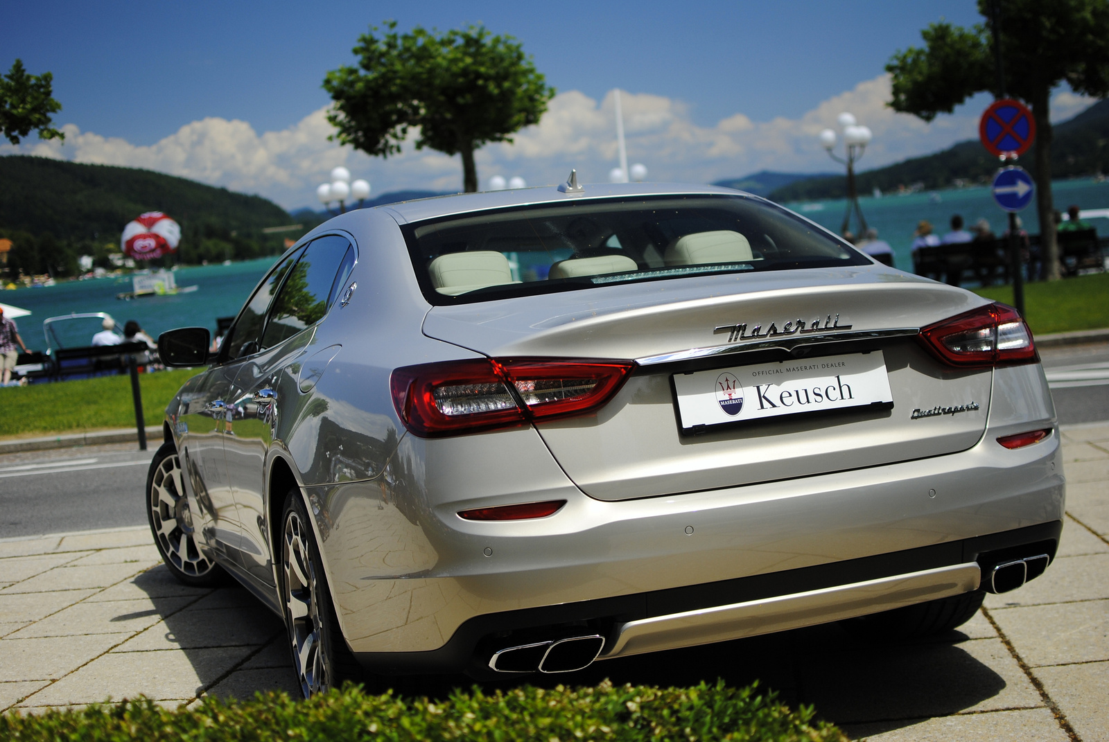 Maserati Quattroporte