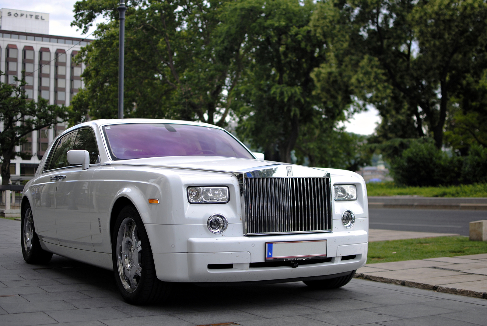 Rolls-Royce Phantom