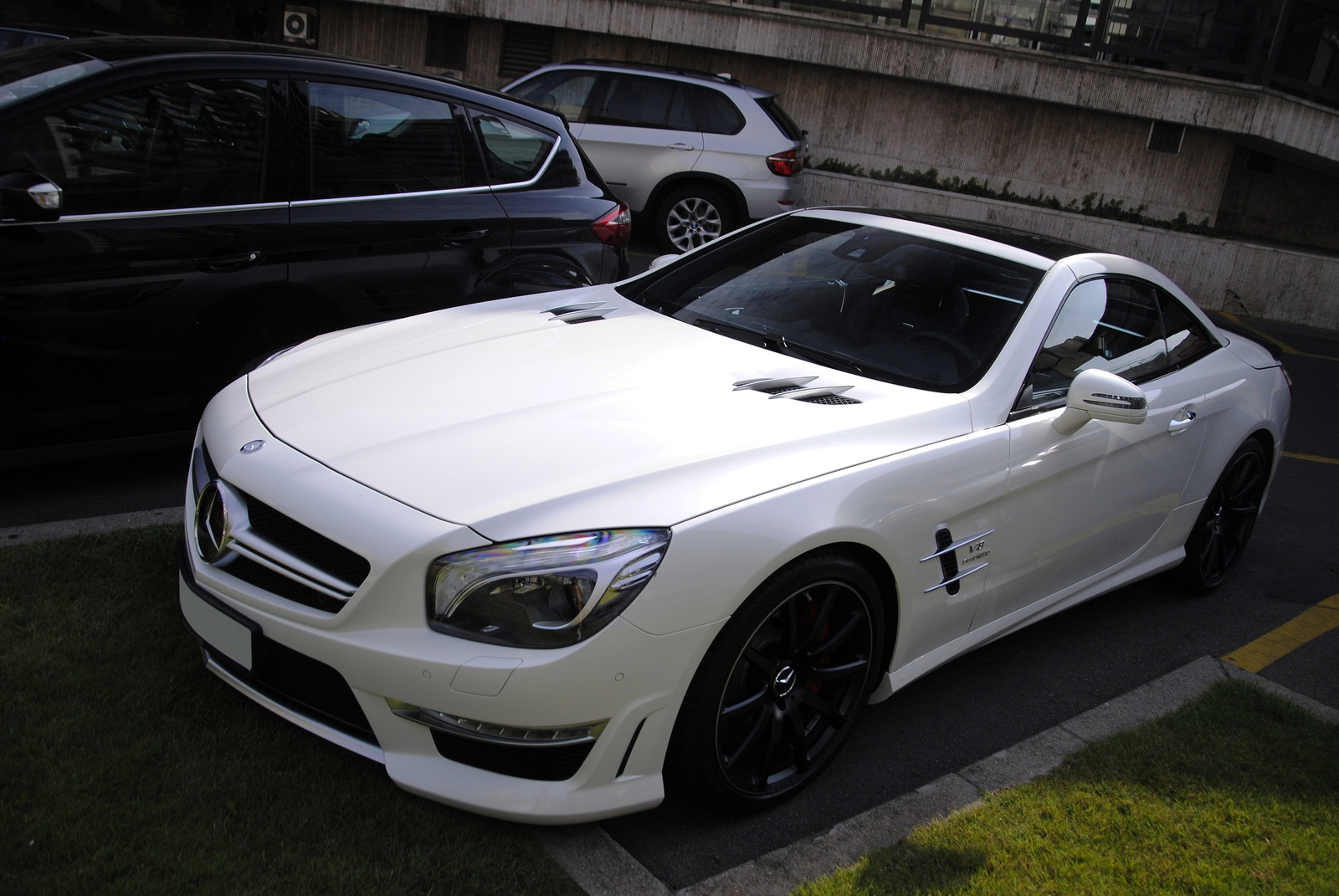 Mercedes-Benz SL 63 AMG