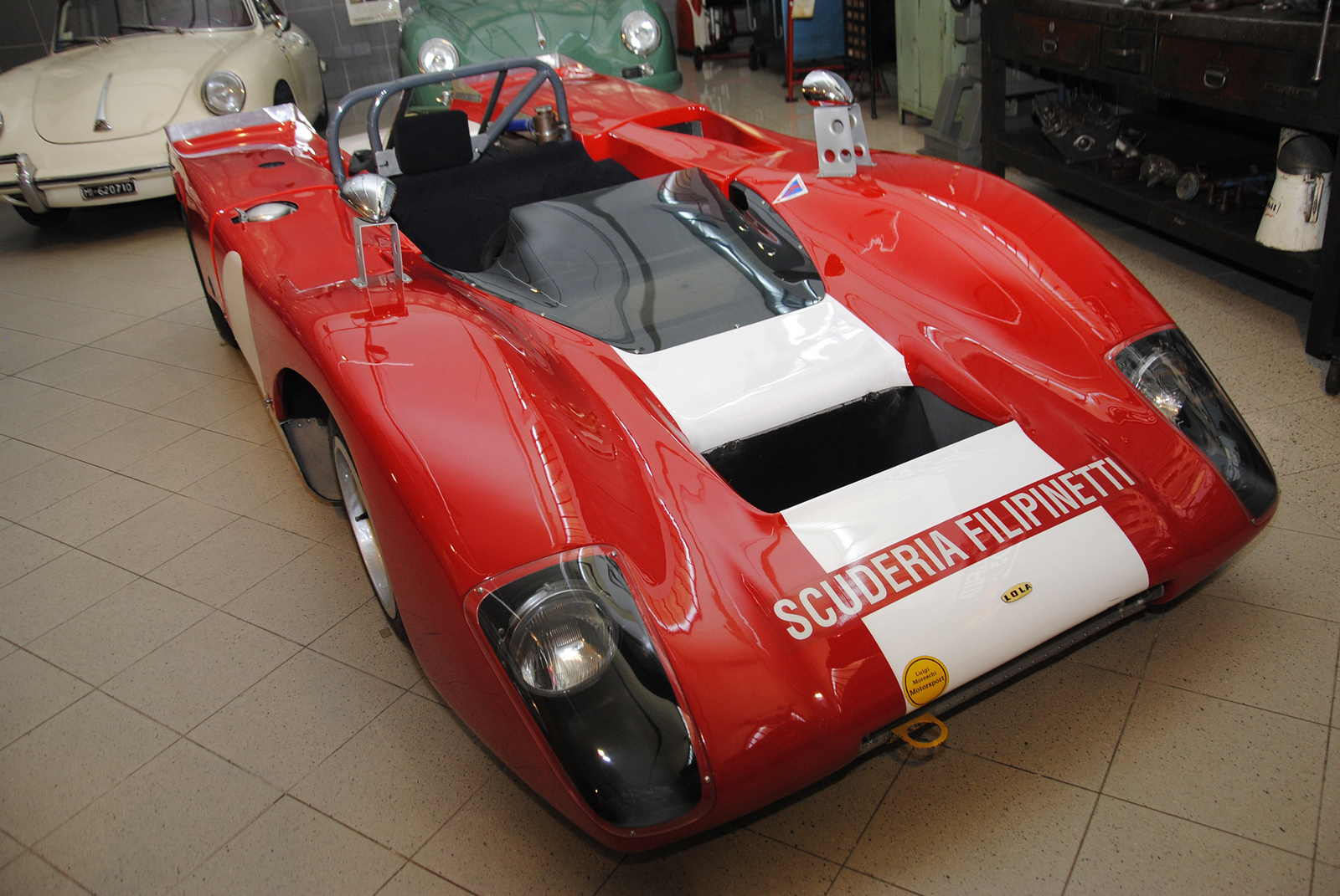 Lola T212