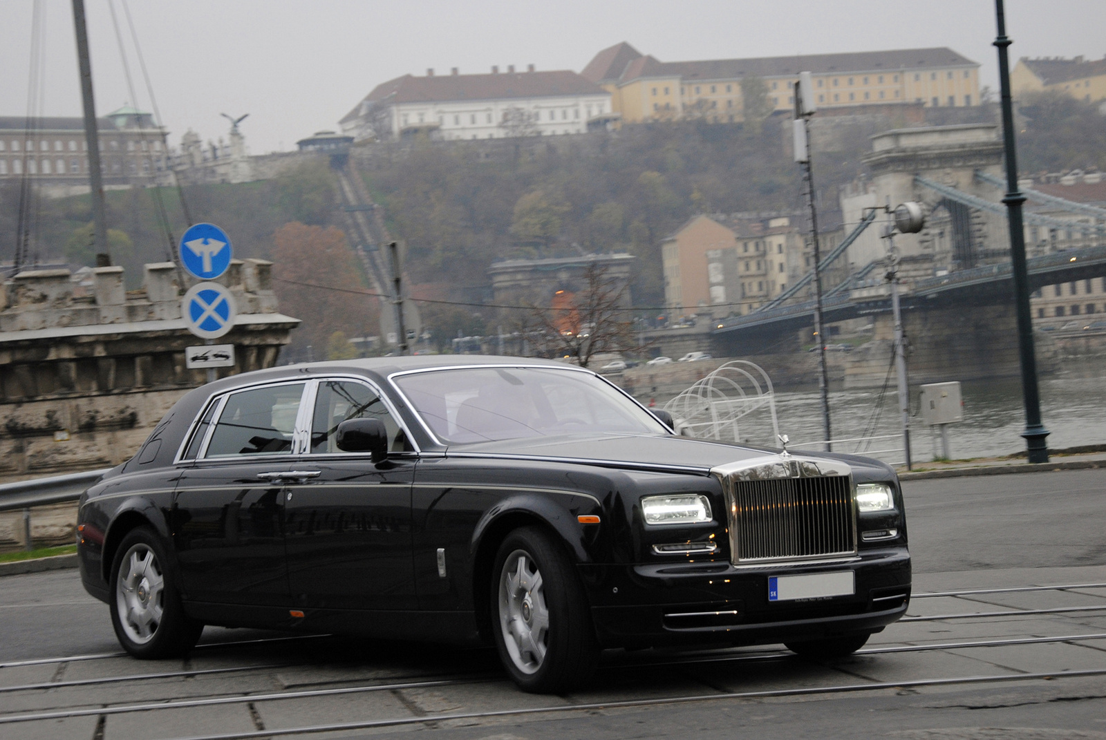 Rolls-Royce Phantom EWB