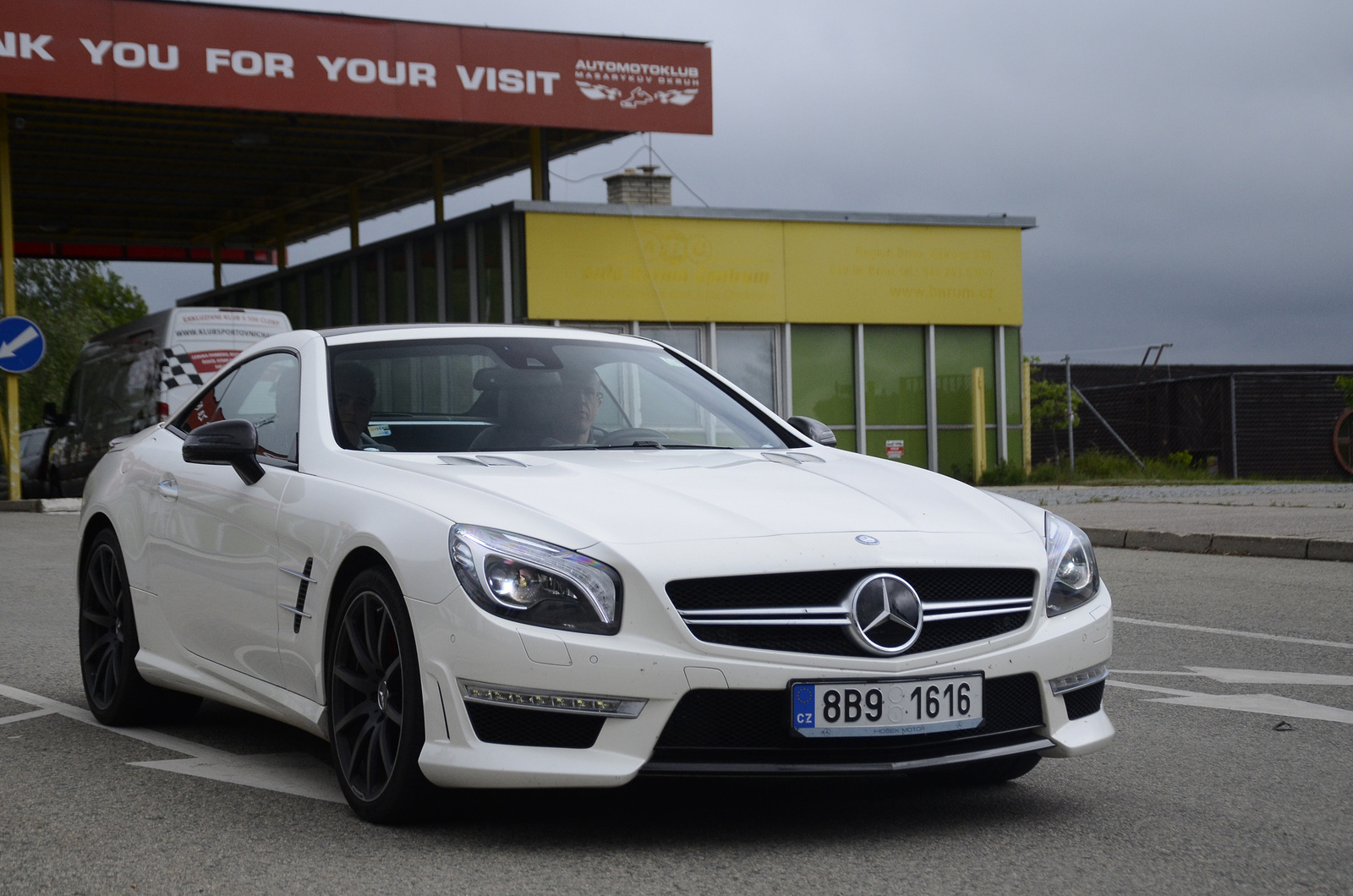 Mercedes-Benz SL 63 AMG