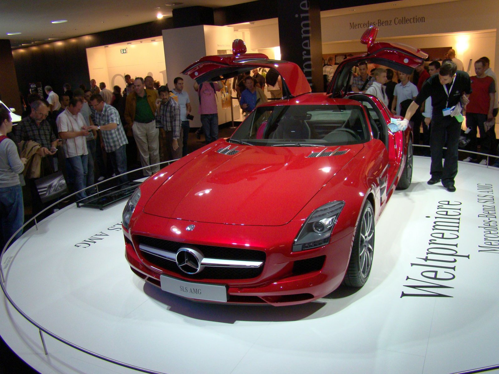 Mercedes Benz SLS AMG