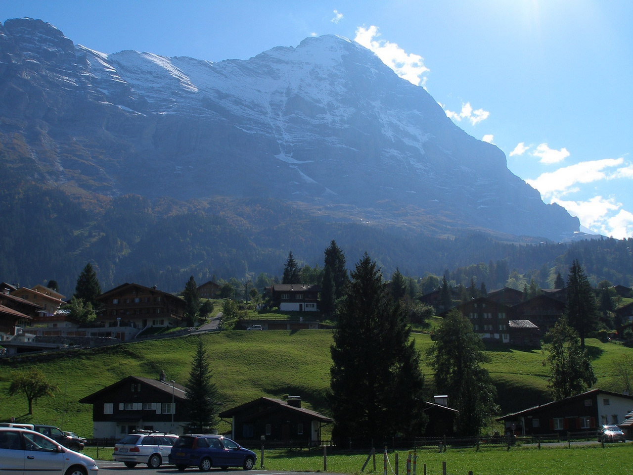 Grindelwald Grund parkolóból az Eiger.