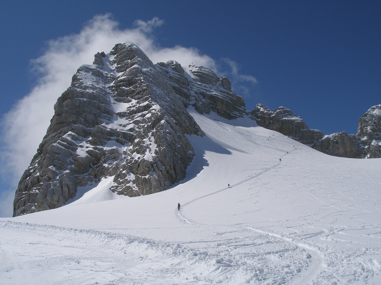 Hoher Dachstein csúcstömbje alatt.