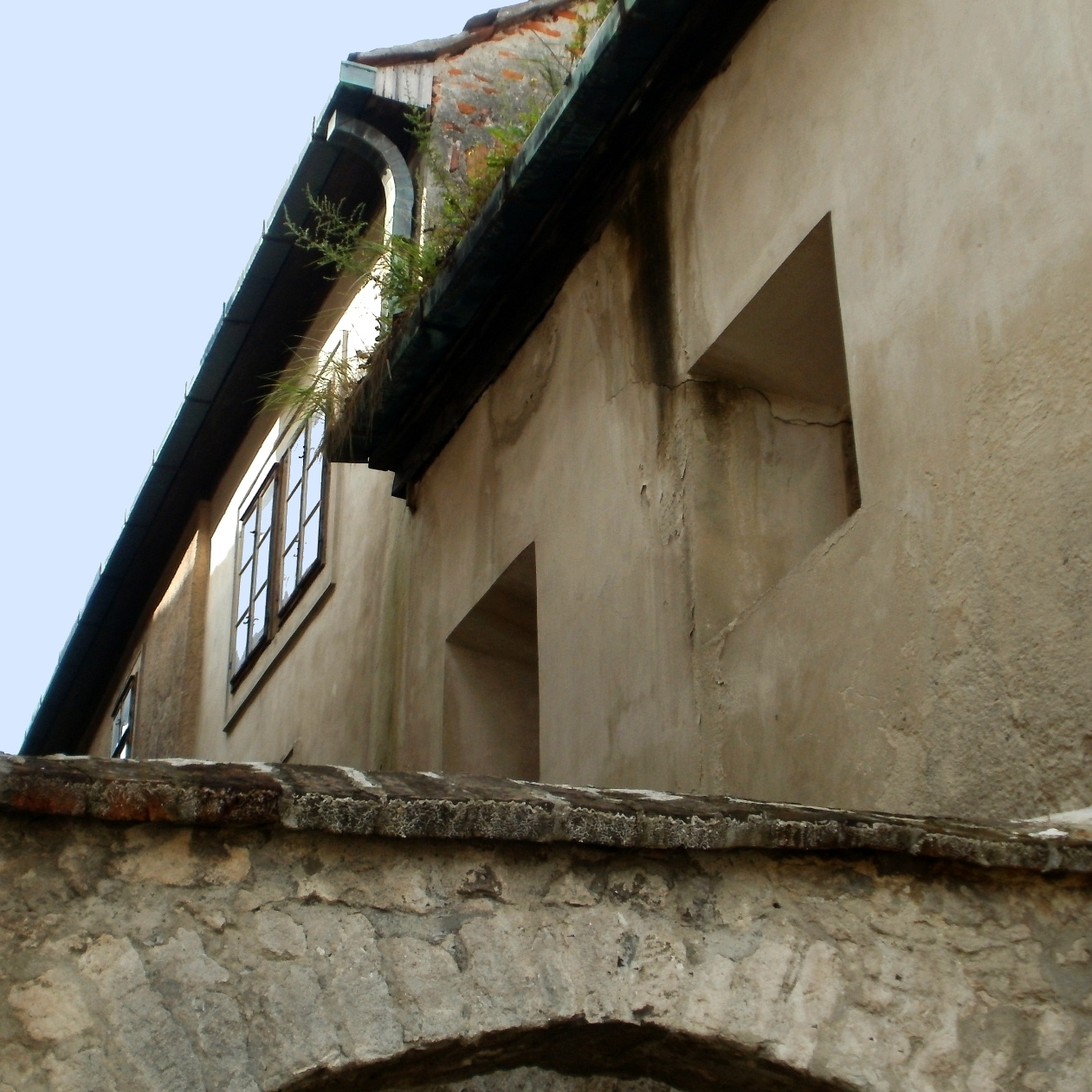 Középkori ablakok