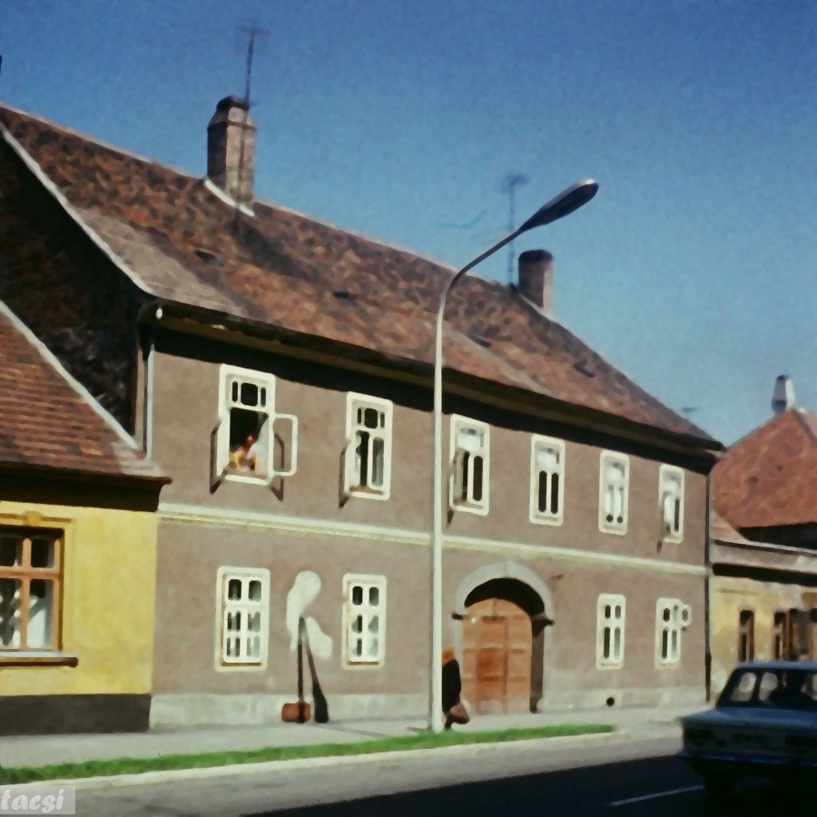 1974. Ógabona téri házak