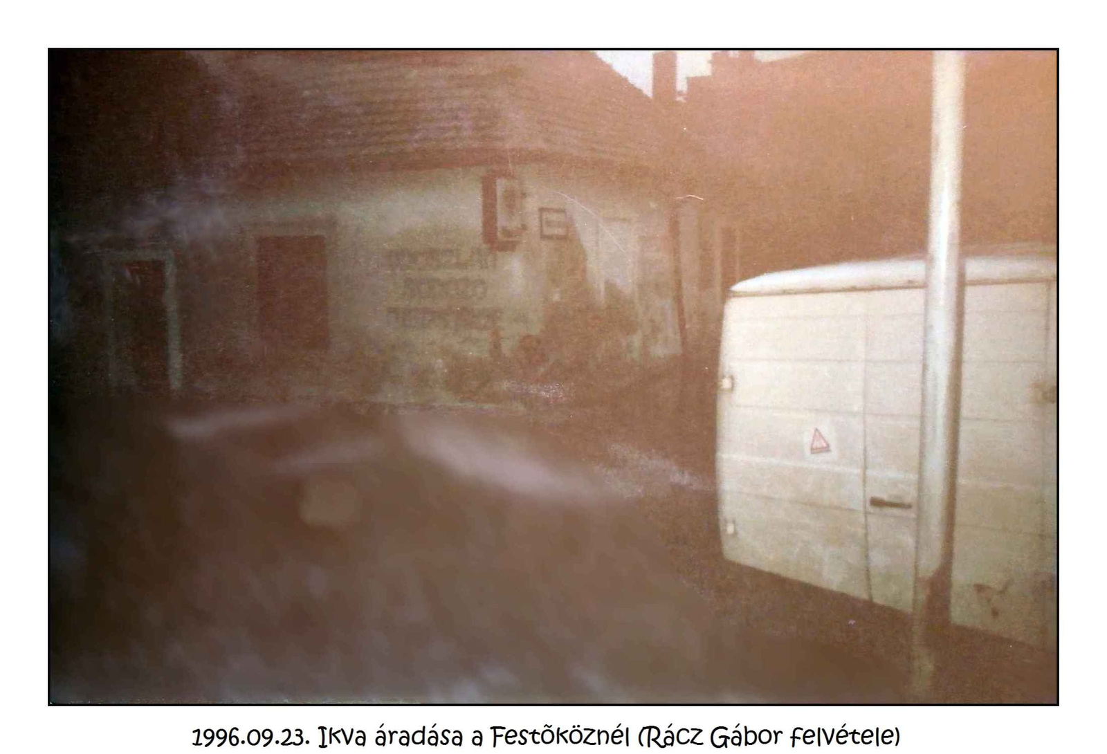 1996.09.23. Ikva áradás, Festőköznél Rácz Gabi felv. (9)