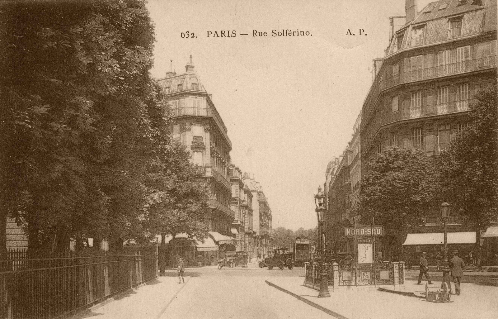 632. Paris - Rue Solferino