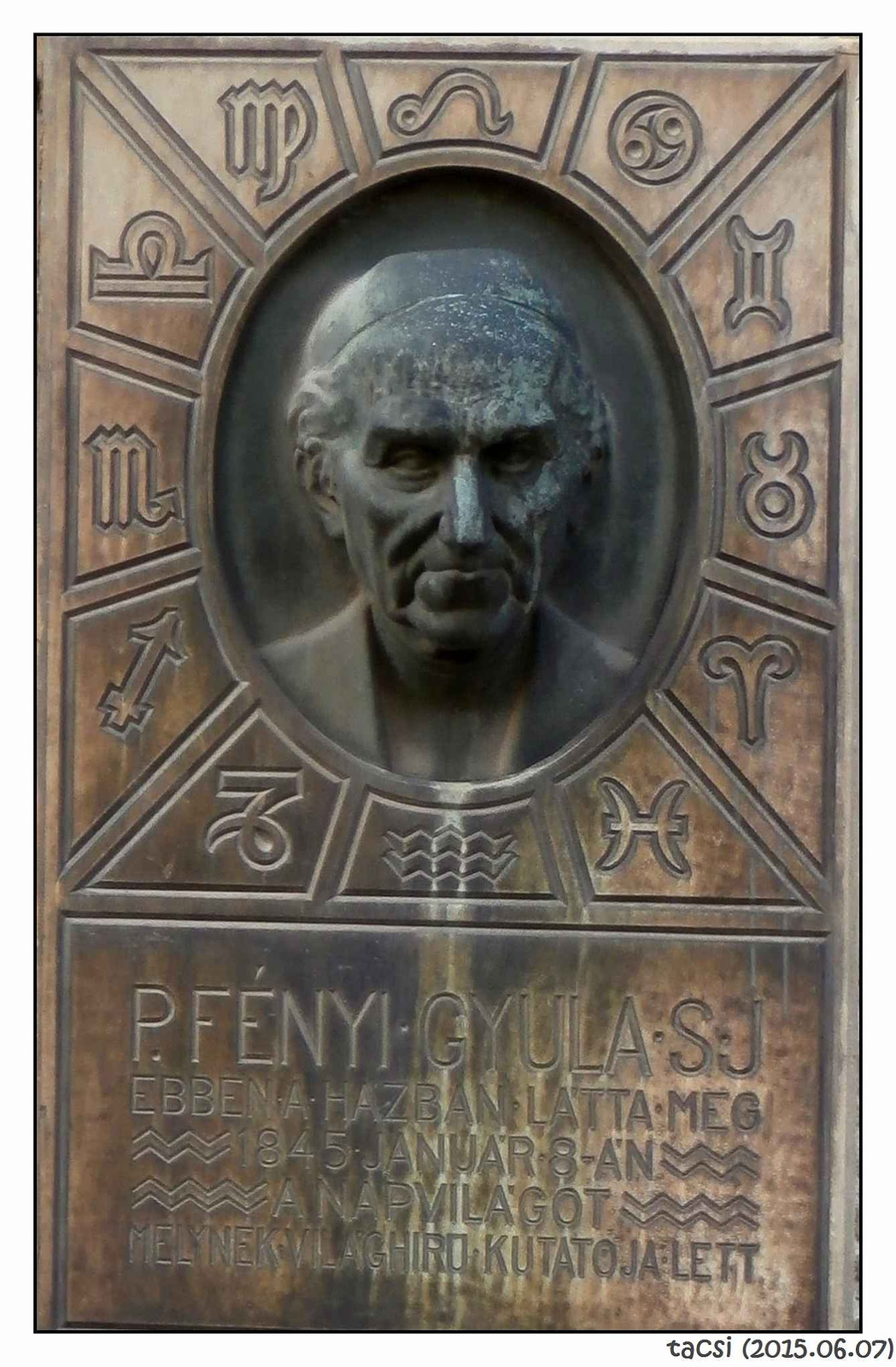 P. Fényi Gyula emléktáblája