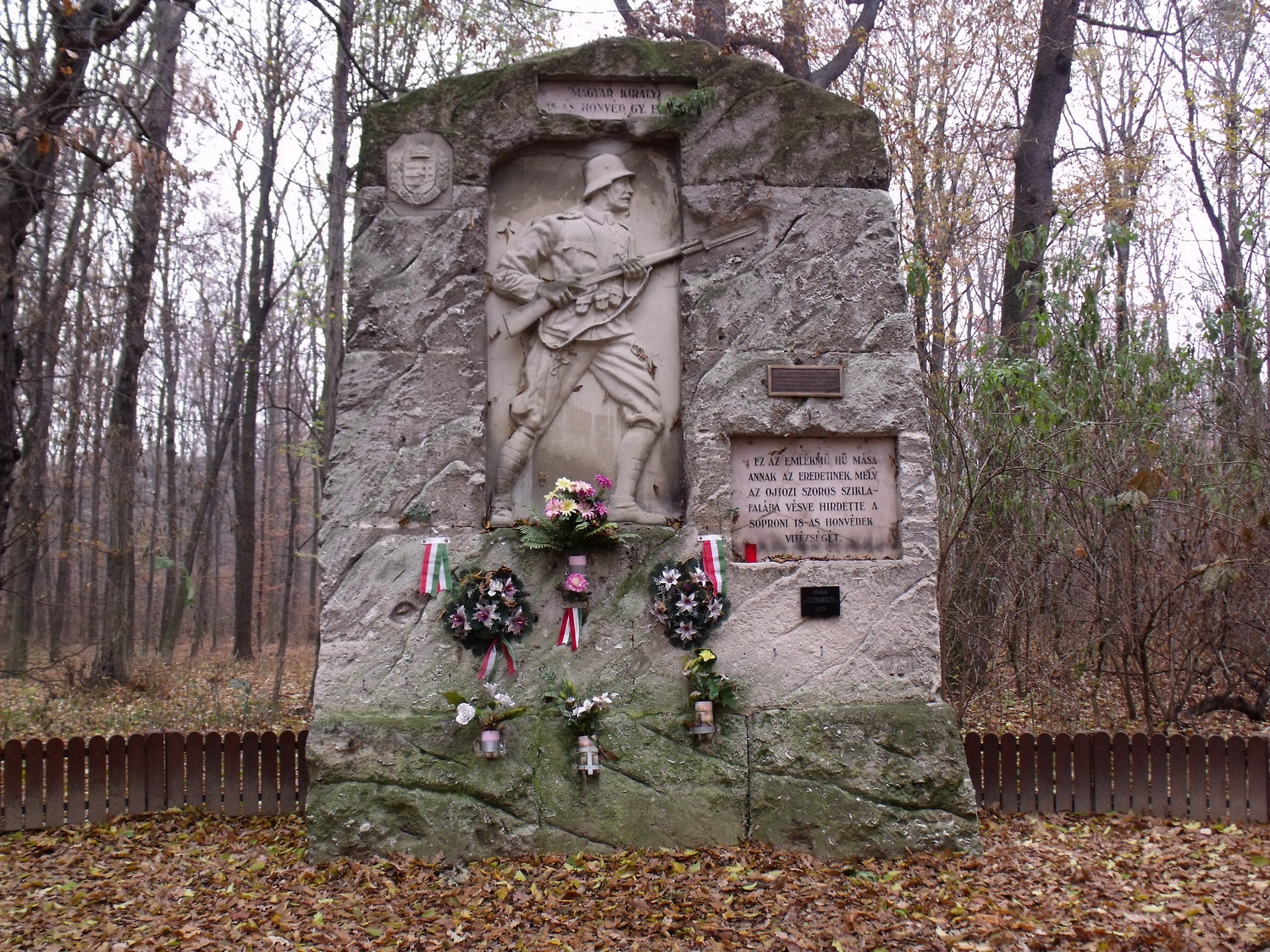 Ojtozi emlékmű a soproni parkerdőben