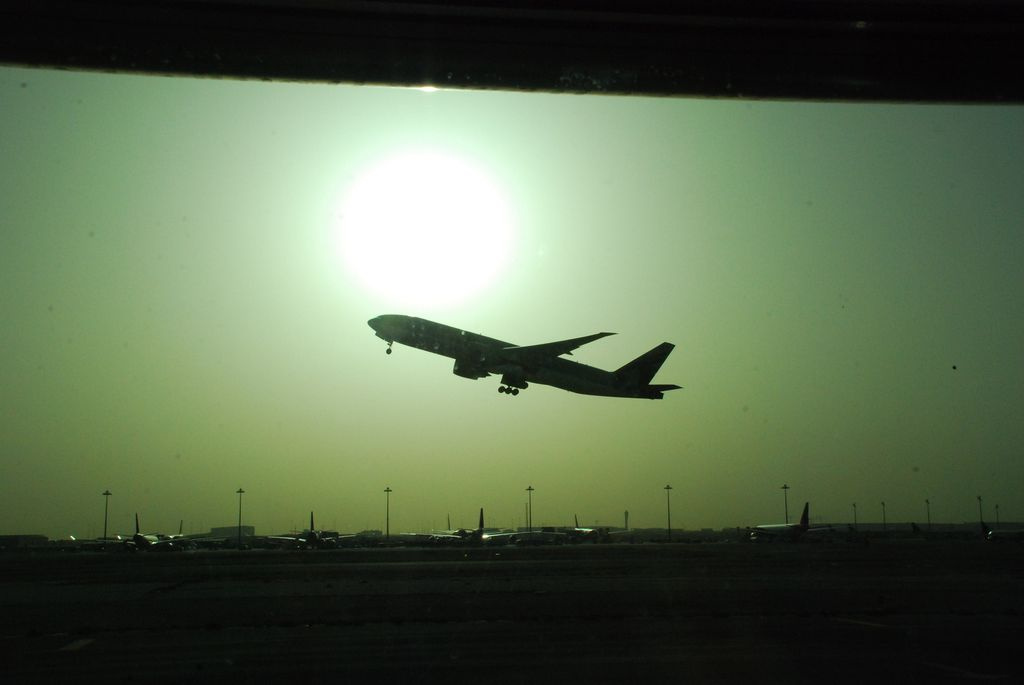 Repülõtér - Doha - 25