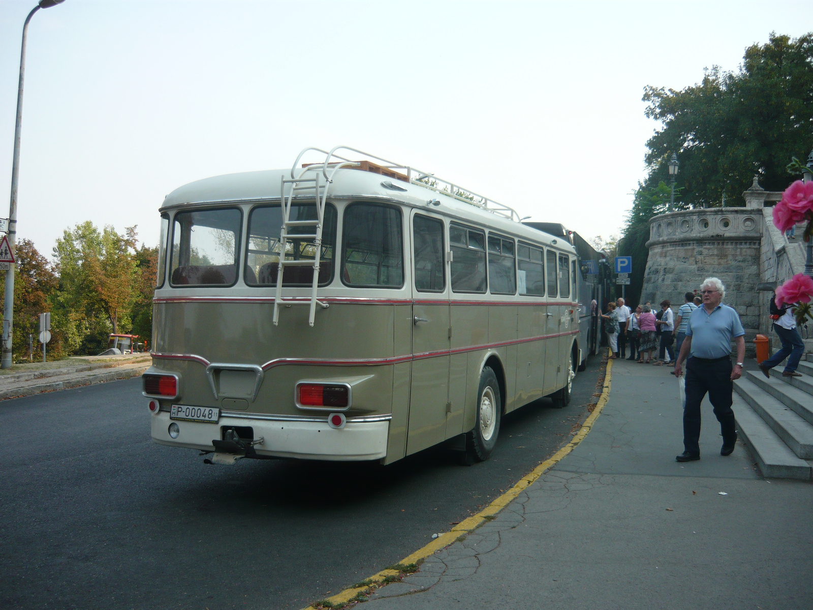 Ikarus 630