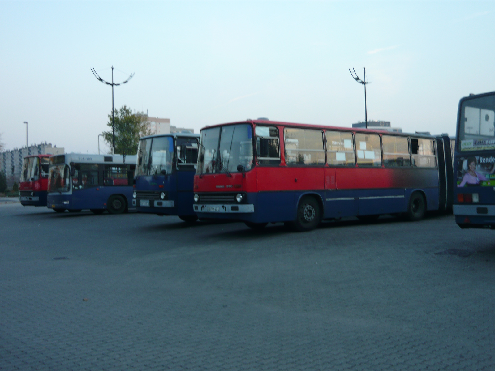 Ikarus 280