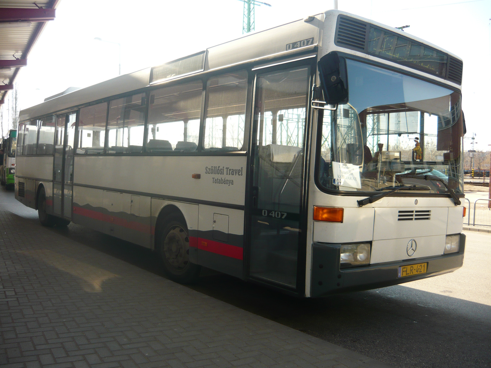 Mercedes-Benz O407 (FLR-421)