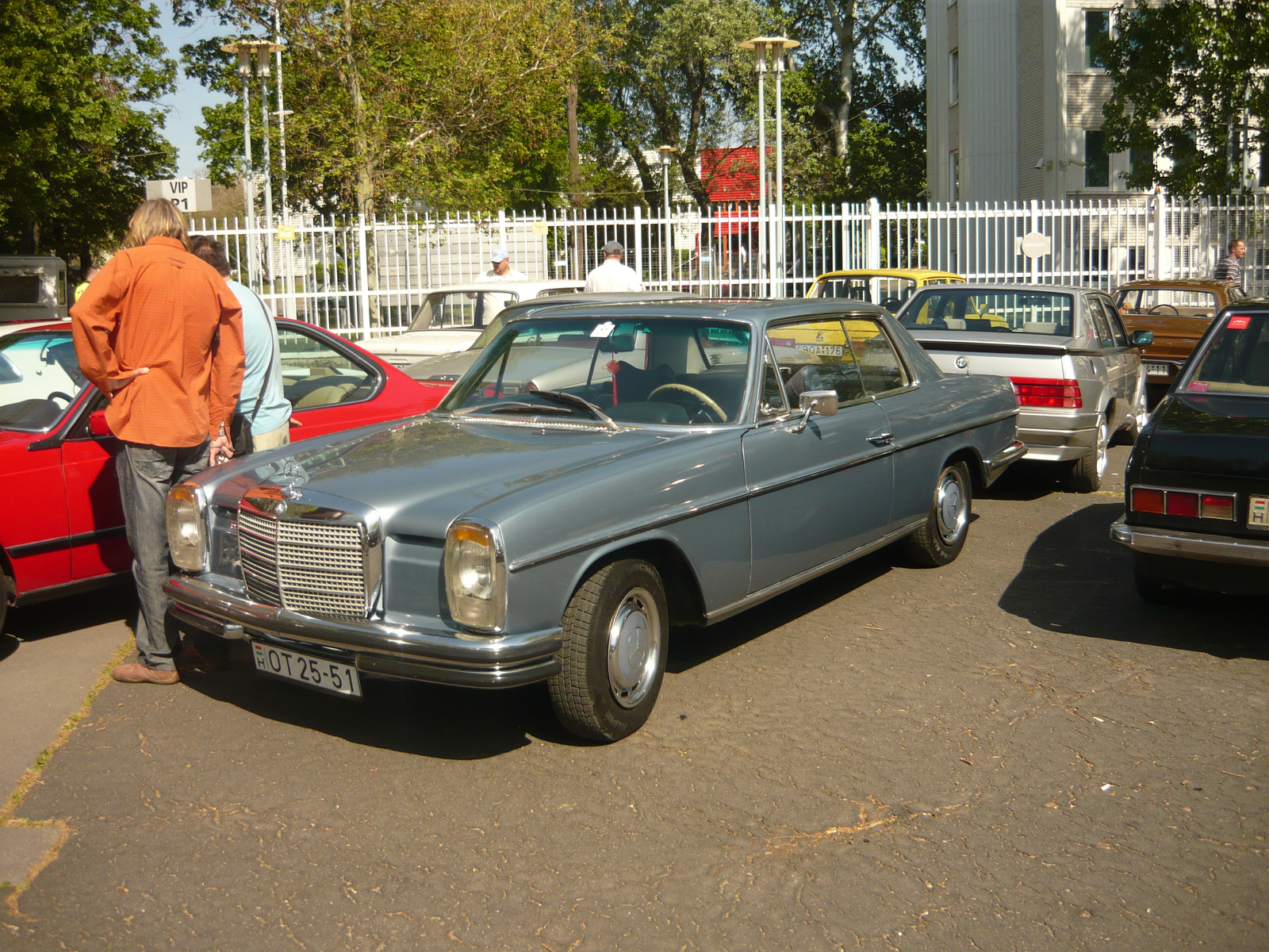 Mercedes-Benz W114