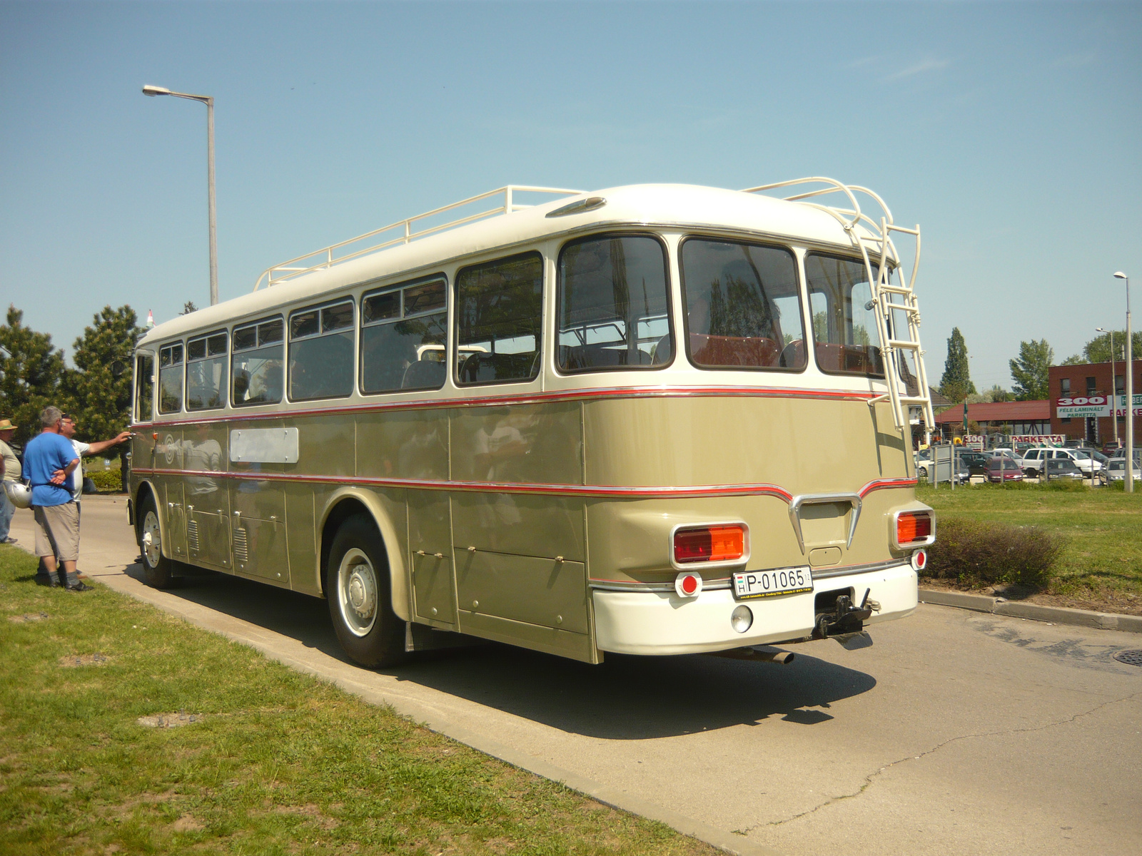 Ikarus 630