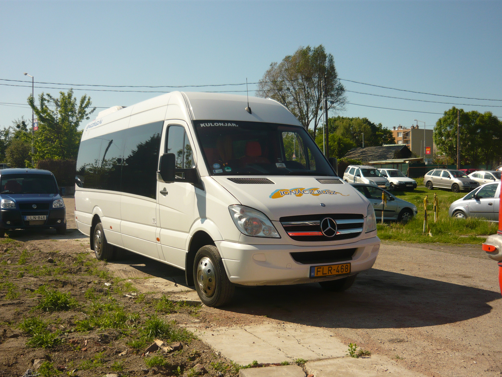 Mercedes-Benz Sprinter (FLR-468)