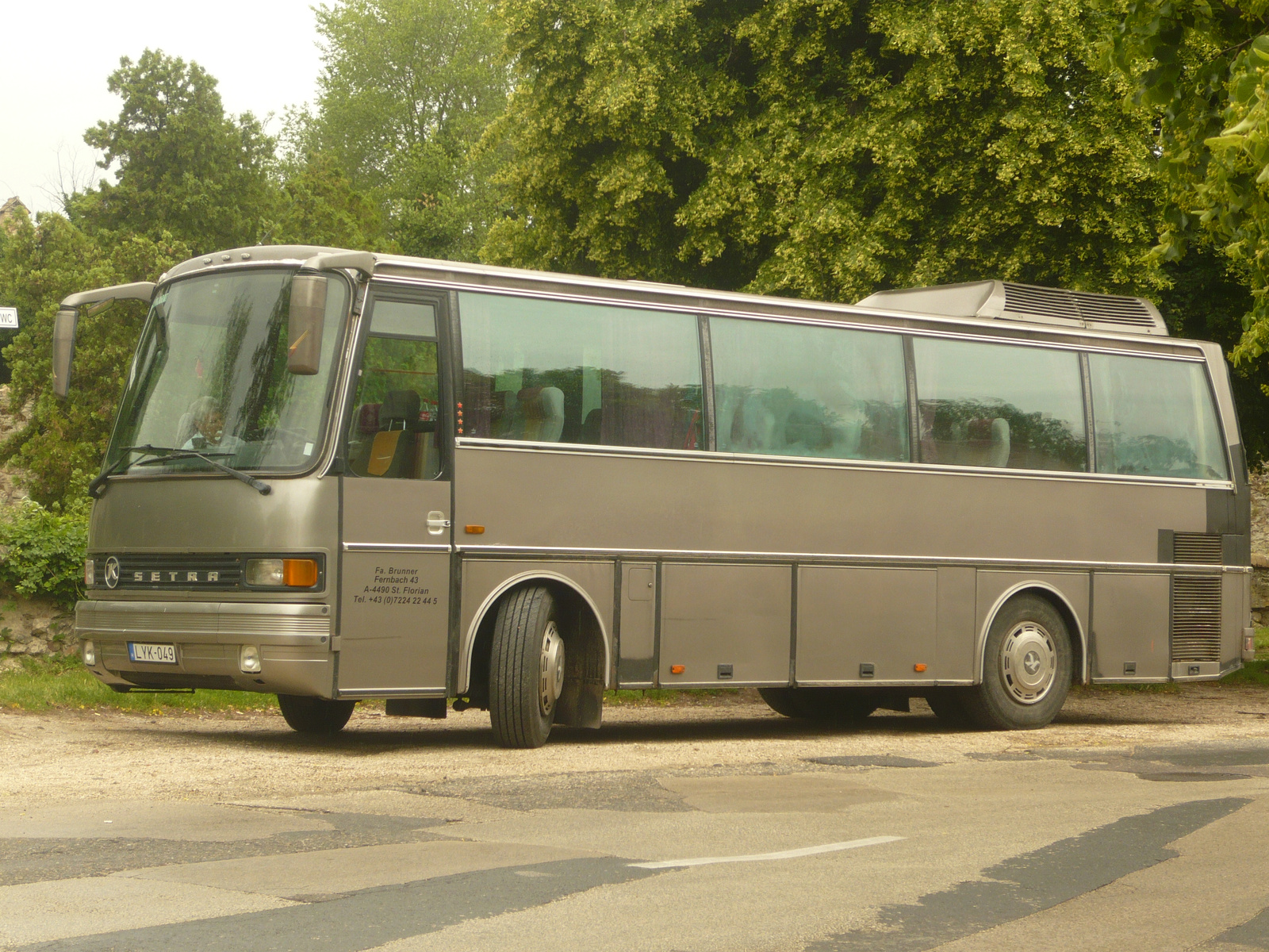 Setra S210 H (LYK-049)