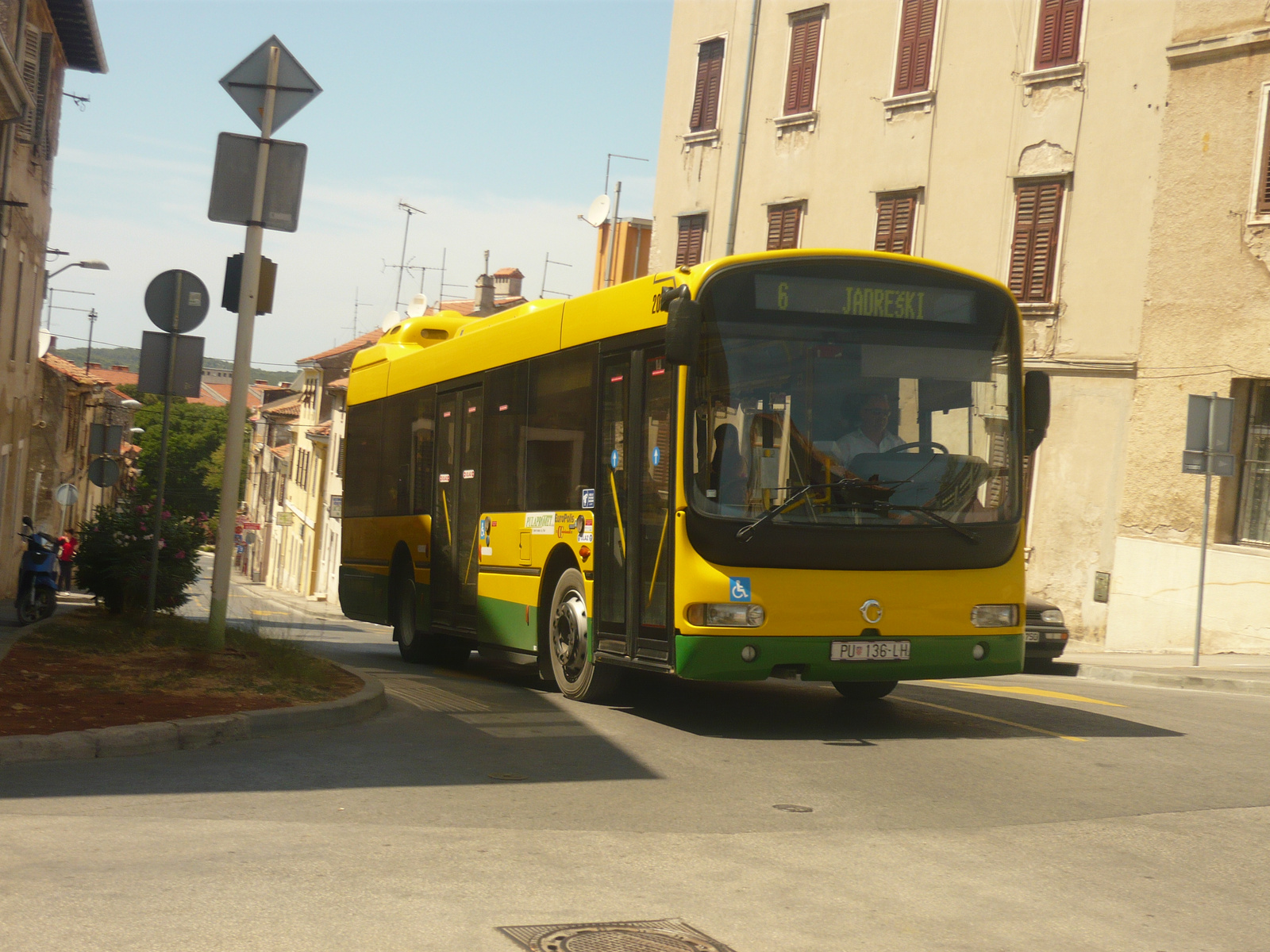 Irisbus Europolis (PU136-LH)