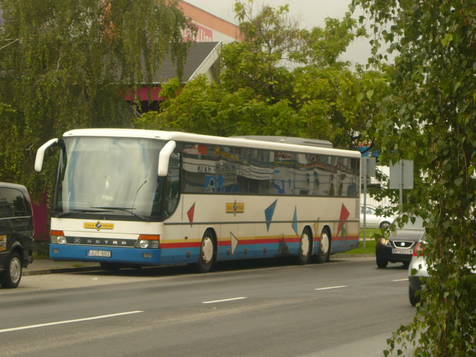 Setra S319 UL (JJT-603)