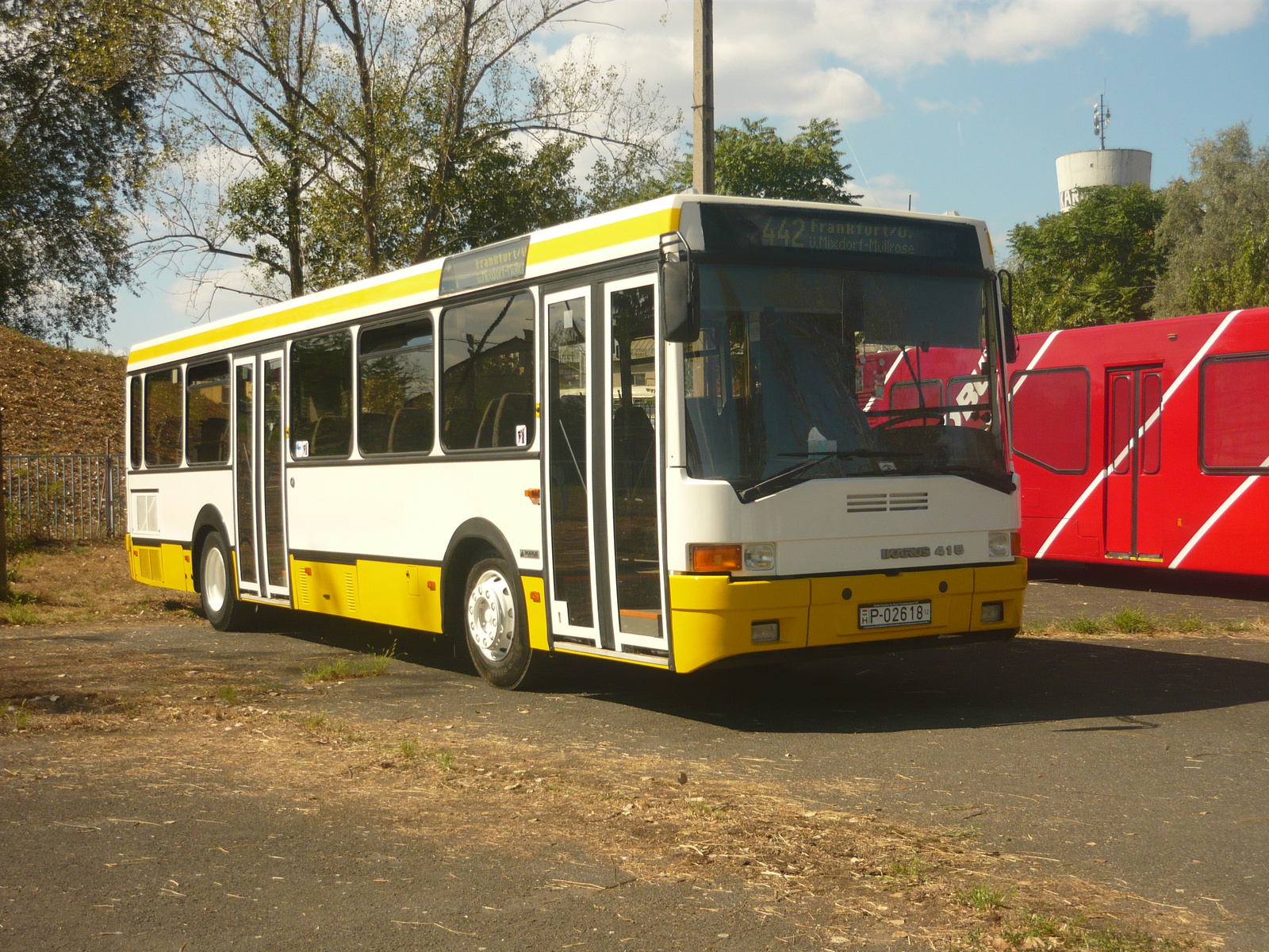 Ikarus 415.18B (MEZ-272)