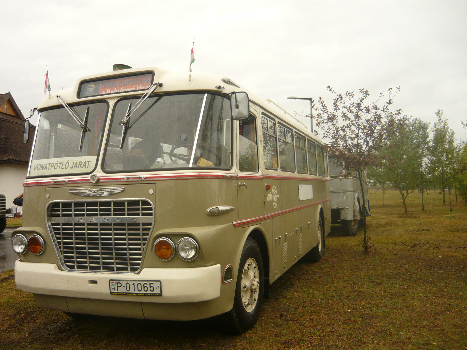 Ikarus 630