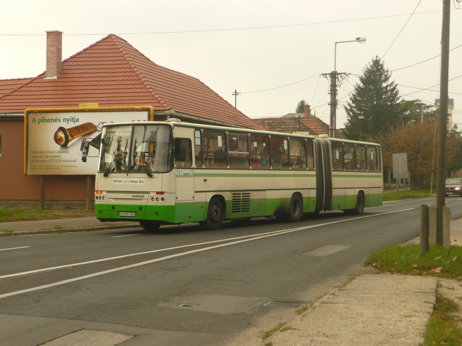 Ikarus C83.40M (IYX-191)