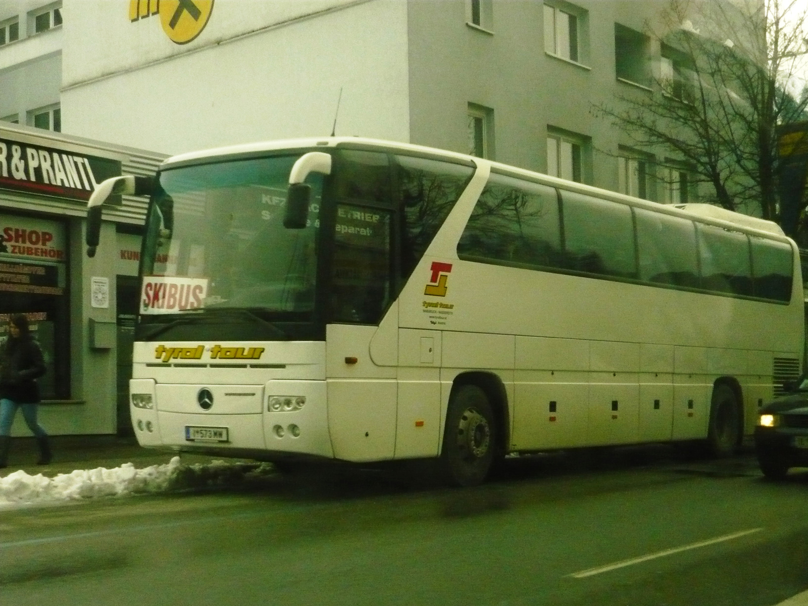 Mercedes-Benz Tourismo (I-573WW)